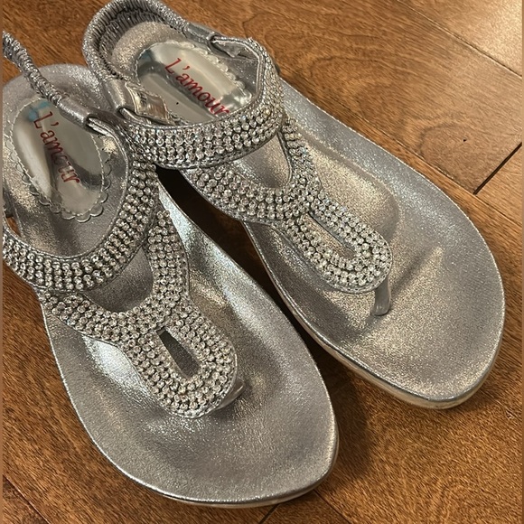 SILVER Rhinestones Adjustable Strap Size 7 Toe Post Summer Beach Womens Sandals - Picture 2 of 12